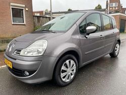 Grijs Gebruikt 2012 Renault Grand Modus MPV | € 2.950