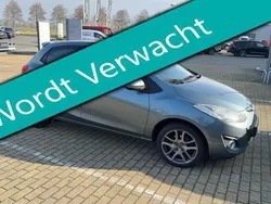 Grijs Gebruikt 2013 Mazda 2 Hatchback | € 6.245 (Eerlijke prijs)
