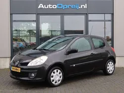 Zwart Gebruikt 2008 Renault Clio R.S. Hatchback | € 4.995 (Duur)