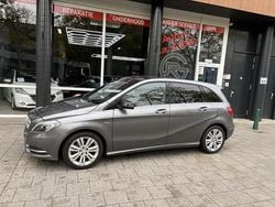 Grijs Gebruikt 2011 Mercedes B180 Ambition MPV | € 5.950 (Goede deal)