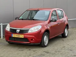 Rood Gebruikt 2008 Dacia Sandero Hatchback | € 1.998 (Eerlijke prijs)