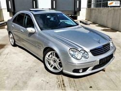 Zilver, metallic lak Gebruikt 2006 Mercedes C55 AMG AMG Sedan | € 26.550