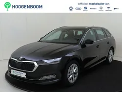 Zwart Gebruikt 2022 Skoda Octavia Business Line Stationwagen | € 25.450 (Goede deal)