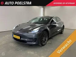 Grijs Gebruikt 2019 Tesla Model 3 Standard Range Sedan | € 16.950 (Eerlijke prijs)