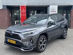 Grijs Gebruikt 2022 Toyota RAV4 Hybrid Plus SUV | € 45.499 (Iets duurder)