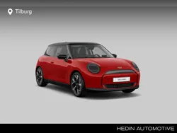 Rood Nieuw 2025 Mini Cooper Favoured Hatchback | € 37.880 (Iets duurder)