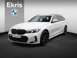 Wit Gebruikt 2024 BMW 330e M Sport Stationwagen | € 61.695 (Duur)