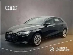 Briljantzwart Nieuw 2025 Audi A3 Sportback e-tron Proline Sedan | € 45.665 (Iets duurder)