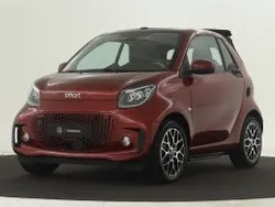 Eaw bodypanels in carmine red metallic (rood metallic) Gebruikt 2023 Smart ForTwo Electric Drive Exclusive Cabriolet | € 24.445