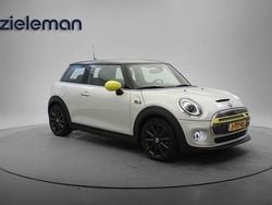 Wit Gebruikt 2020 Mini Cooper Essential Hatchback | € 15.845 (Goede deal)