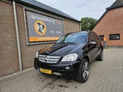 Zwart Gebruikt 2005 Mercedes ML350 SUV | € 3.995