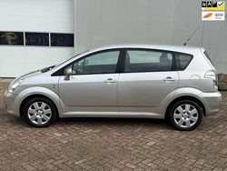 Grijs Gebruikt 2004 Toyota Corolla Verso Sol MPV | € 6.450 (Iets duurder)