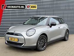 Grijs Nieuw 2025 Mini Cooper Essential Hatchback | € 26.945 (Eerlijke prijs)