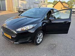 Zwart Gebruikt 2014 Ford Fiesta Style Hatchback | € 5.250 (Goede deal)