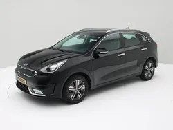 Zwart Gebruikt 2017 Kia Niro SUV | € 16.500 (Eerlijke prijs)