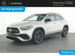 Zilver, metallic lak Gebruikt 2021 Mercedes GLA250 AMG SUV | € 39.750 (Iets duurder)