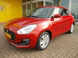 Rood Gebruikt 2019 Suzuki Swift Hatchback | € 14.250 (Eerlijke prijs)
