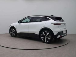 Twotone blanc glacier / noir étoilé 369+gne Gebruikt 2024 Renault Megane E-Tech Techno Hatchback | € 31.490 (Duur)