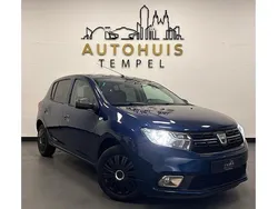 Blauw Gebruikt 2018 Dacia Sandero Lauréate Hatchback | € 4.999 (Eerlijke prijs)