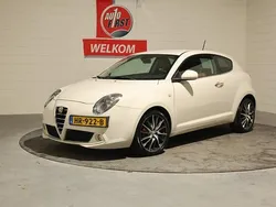 Wit Gebruikt 2015 Alfa Romeo MiTo Exclusive Hatchback | € 7.995 (Eerlijke prijs)