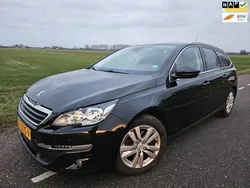 Zwart Gebruikt 2015 Peugeot 308 Stationwagen | € 3.600 (Iets duurder)