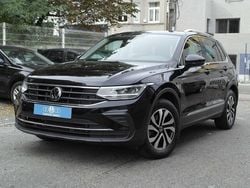 Zwart Gebruikt 2022 VW Tiguan Active SUV | € 33.600 (Goede deal)