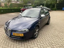 Blauw, metallic lak Gebruikt 2010 Alfa Romeo 147 Distinctive Hatchback | € 2.750 (Duur)