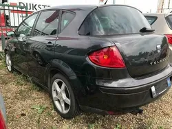 Zwart Gebruikt 2005 Seat Toledo Sedan | € 3.000