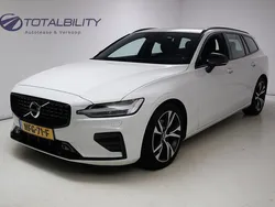 Wit Gebruikt 2021 Volvo V60 R-Design Stationwagen | € 32.950 (Goede deal)