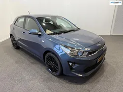 Blauw Gebruikt 2021 Kia Rio Hatchback | € 16.850 (Eerlijke prijs)