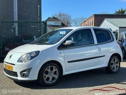 Wit Gebruikt 2011 Renault Twingo Collection Hatchback | € 2.699 (Eerlijke prijs)