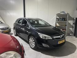 Zwart Gebruikt 2012 Opel Astra Cosmo Stationwagen | € 2.995 (Eerlijke prijs)