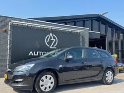 Zwart Gebruikt 2015 Opel Astra Edition Stationwagen | € 3.999 (Super prijs)