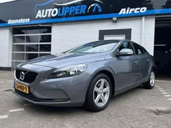 Grijs Gebruikt 2017 Volvo V40 Kinetic Stationwagen | € 10.950 (Eerlijke prijs)