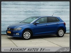 Blauw Gebruikt 2018 VW Polo Business Hatchback | € 12.750 (Eerlijke prijs)