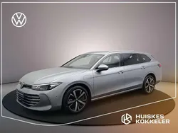 Grijs Nieuw 2025 VW Passat Business Stationwagen | € 47.900 (Super prijs)