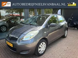 Grijs Gebruikt 2010 Toyota Yaris Hatchback | € 5.750 (Iets duurder)
