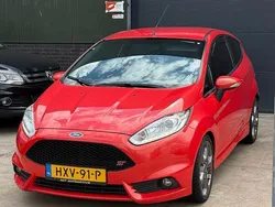 Rood Gebruikt 2013 Ford Fiesta ST Hatchback | € 9.995 (Eerlijke prijs)