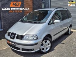Grijs Gebruikt 2007 Seat Alhambra Reference MPV | € 5.950