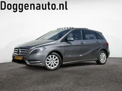 Grijs, metallic lak Gebruikt 2013 Mercedes B180 Prestige MPV | € 12.445 (Eerlijke prijs)