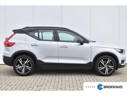 Wit Gebruikt 2020 Volvo XC40 R-Design SUV | € 29.900 (Eerlijke prijs)