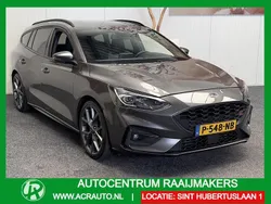 Grijs, metallic lak Gebruikt 2020 Ford Focus ST Stationwagen | € 24.940 (Goede deal)