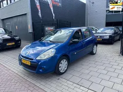 Blauw, metallic lak Gebruikt 2009 Renault Clio II Hatchback | € 2.999 (Eerlijke prijs)