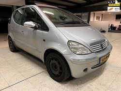 Grijs Gebruikt 2004 Mercedes A160 Elegance MPV | € 2.150 (Eerlijke prijs)