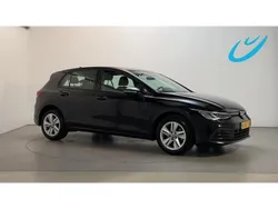 Zwart Gebruikt 2021 VW Golf VIII Life Hatchback | € 17.950 (Goede deal)