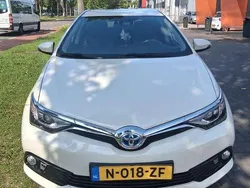 Gebruikt 2018 Toyota Auris Hybrid Edition-S Sedan | € 14.500 (Super prijs)