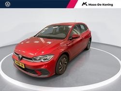 Rood Gebruikt 2023 VW Polo Life Hatchback | € 16.940 (Goede deal)