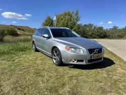 Grijs Gebruikt 2011 Volvo V70 R-Design Stationwagen | € 13.500 (Duur)