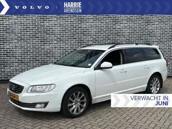 Wit Gebruikt 2015 Volvo V70 Inscription Stationwagen | € 19.899 (Eerlijke prijs)