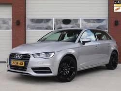 Grijs Gebruikt 2015 Audi A3 Sportback Ambiente Hatchback | € 9.895 (Eerlijke prijs)